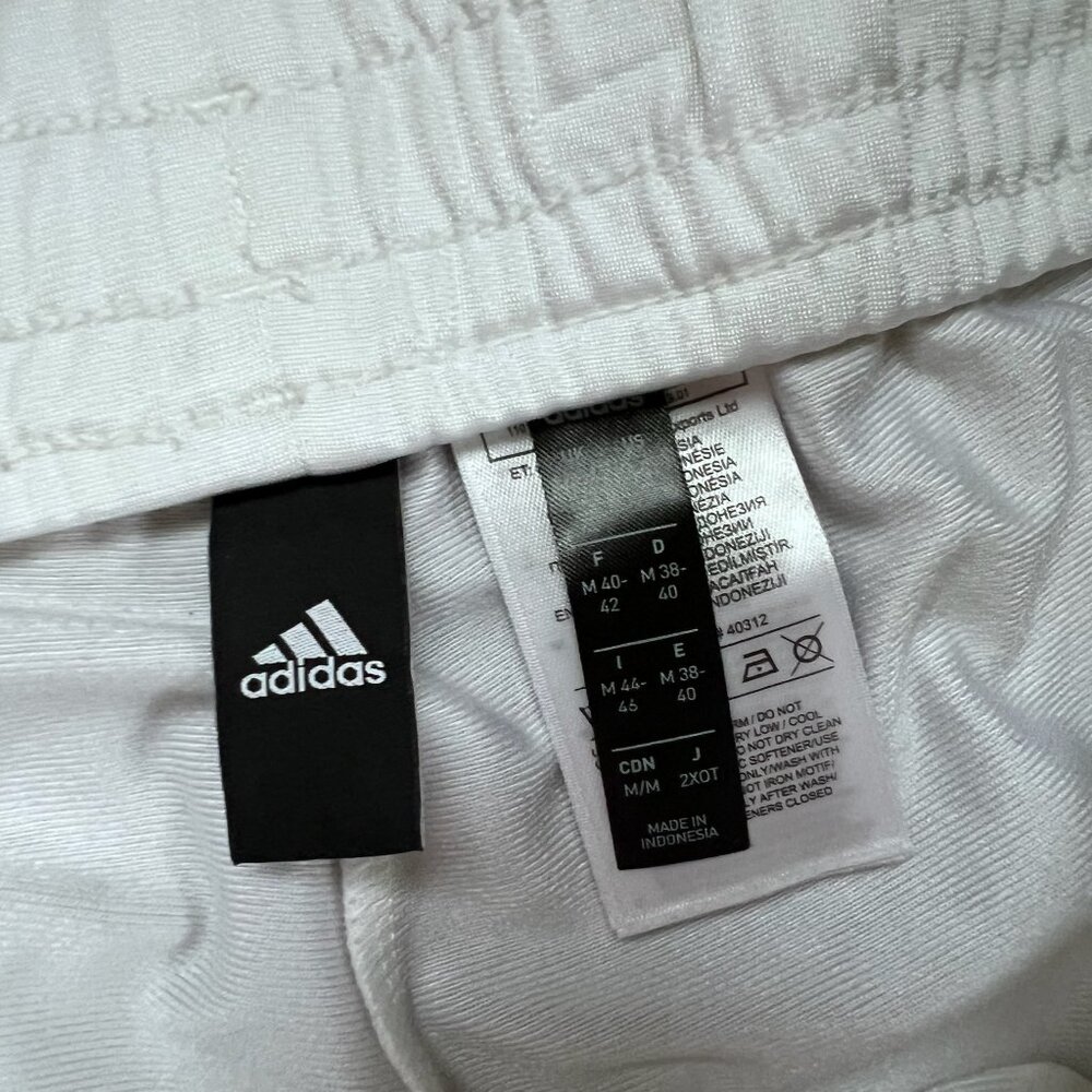 EUC Womens Adidas Tiro19 Training Pant in White with Classic Black 3 Stripe Sz M - Picture 5 of 6